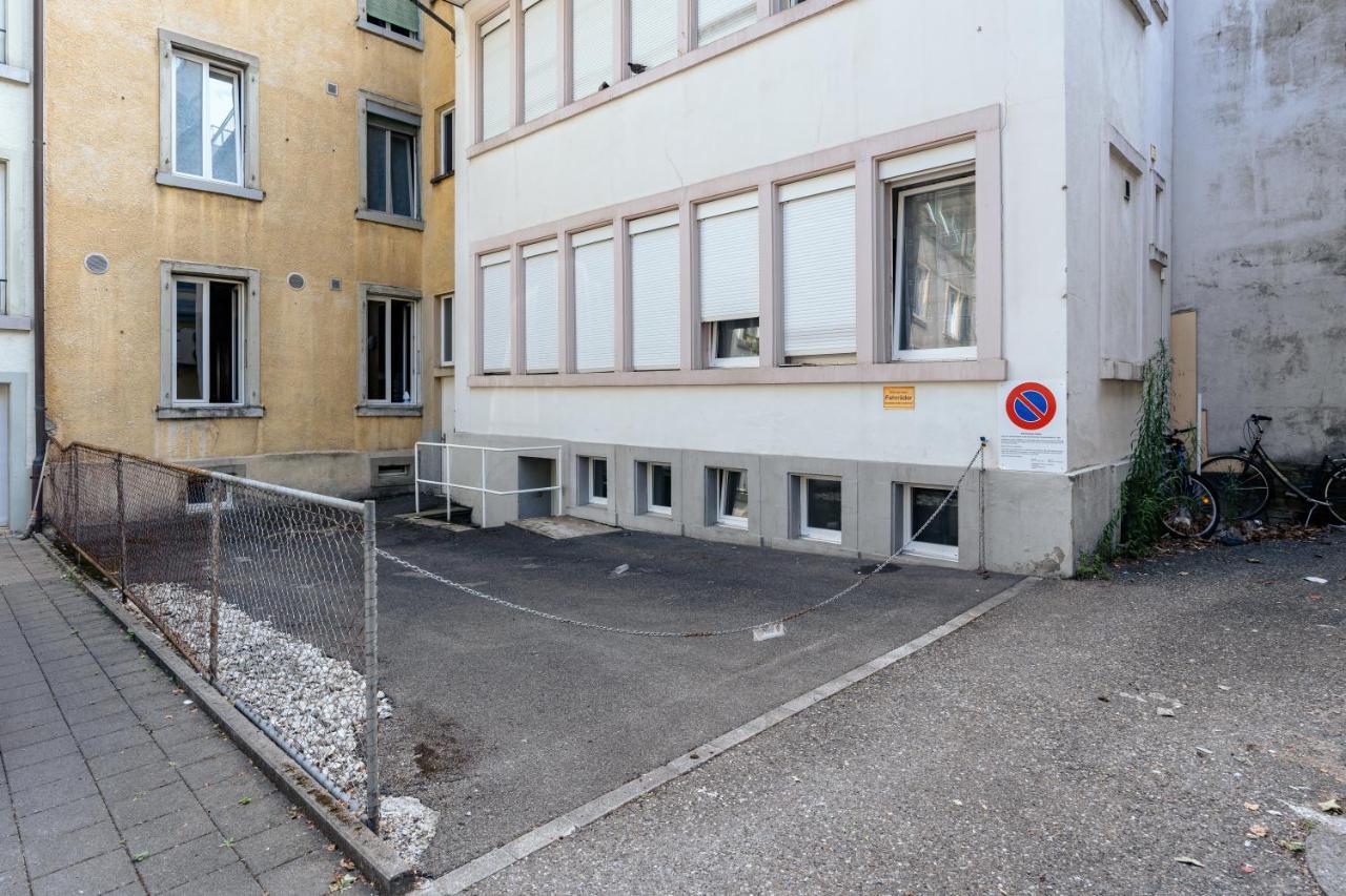 Apartment In The City Center With Free Parking Biel Eksteriør bilde