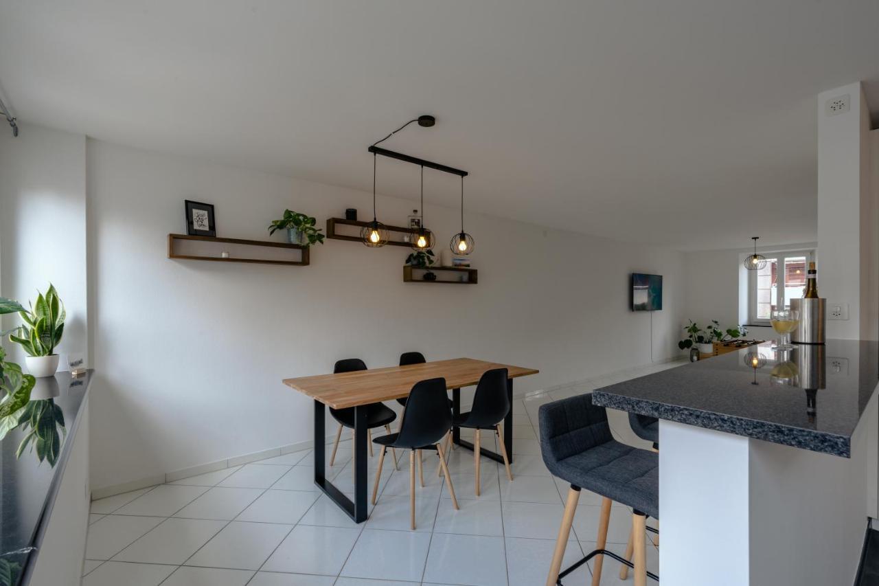 Apartment In The City Center With Free Parking Biel Eksteriør bilde